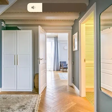 Urban Loft Escape Center شقة