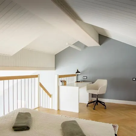 Urban Loft Escape Center * كاوناس
