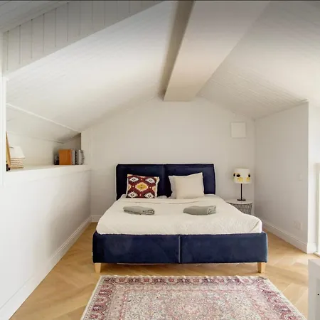 Urban Loft Escape Center * كاوناس